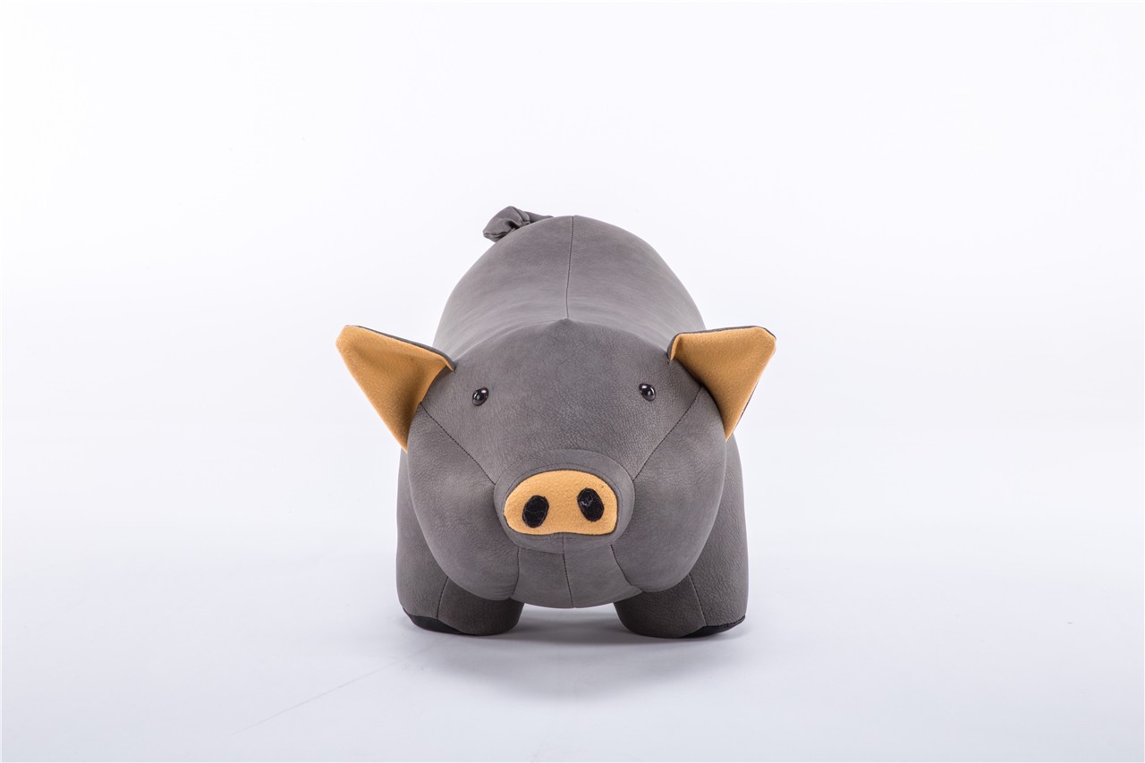 Gray pig